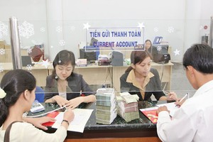 Ngân hàng trao vốn cho DN có nợ xấu?